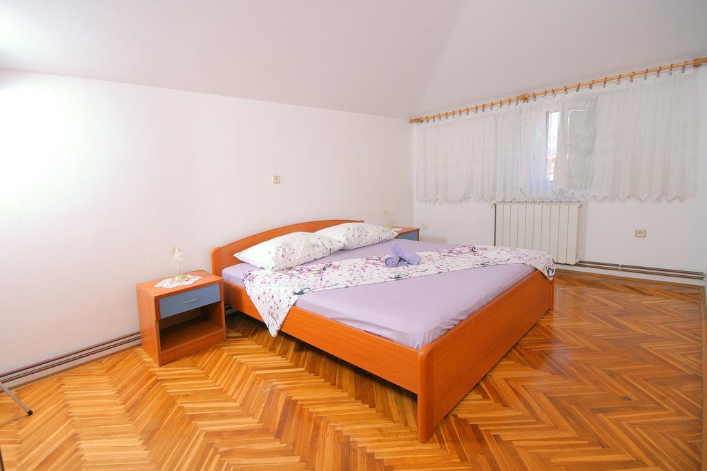 Apartments Daniela 特罗吉尔 外观 照片